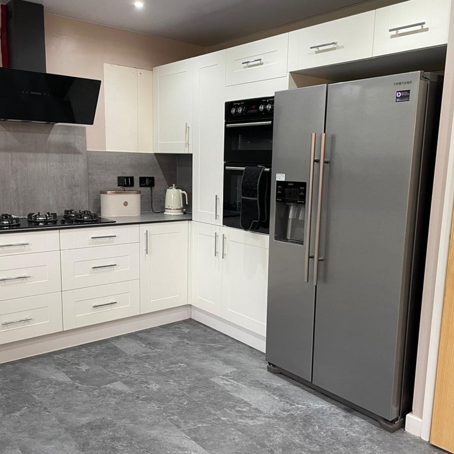 Elise Custom Kitchen Set - Canadian White