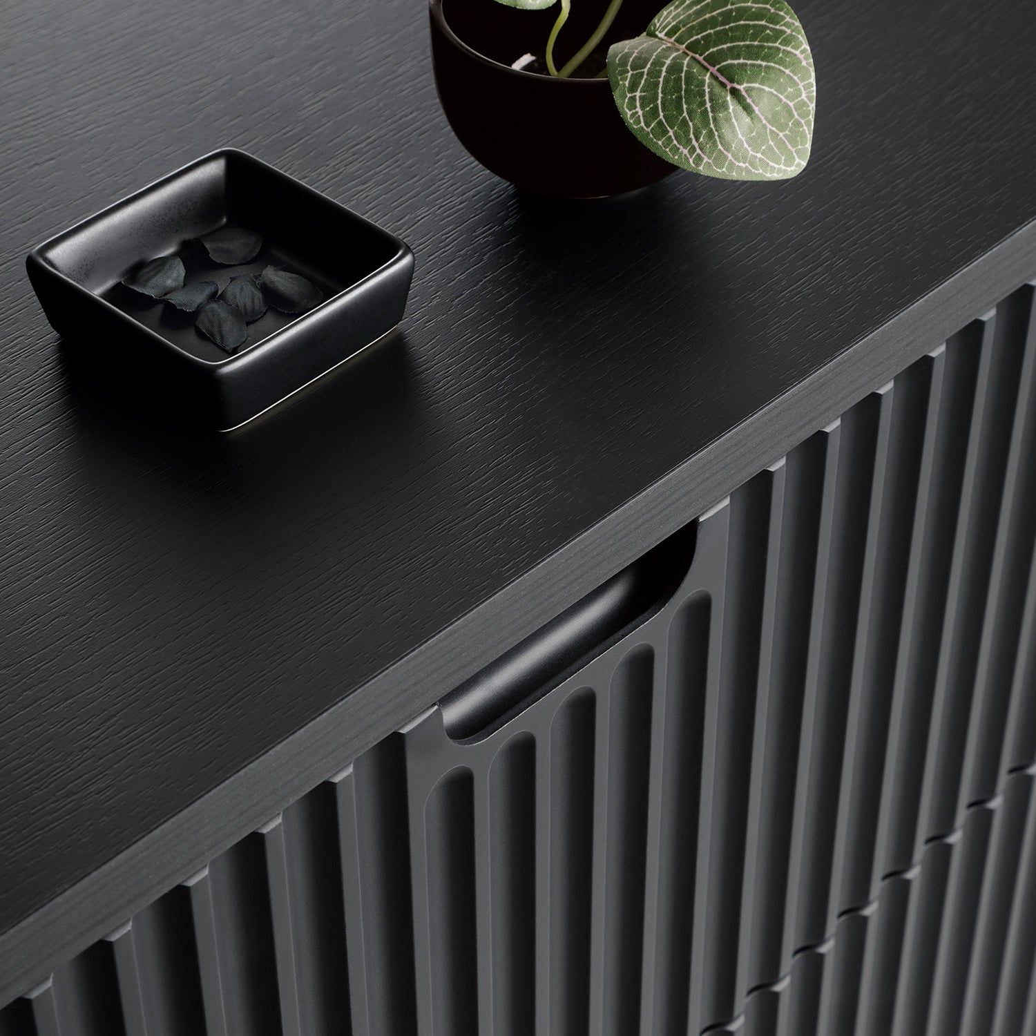 Signe Ribbed Elegant TV Unit - Black / Black Legs