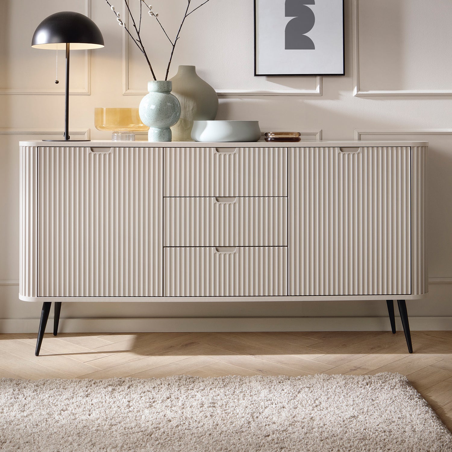 Signe Ribbed Elegant Sideboard - Cashmere / Black Legs