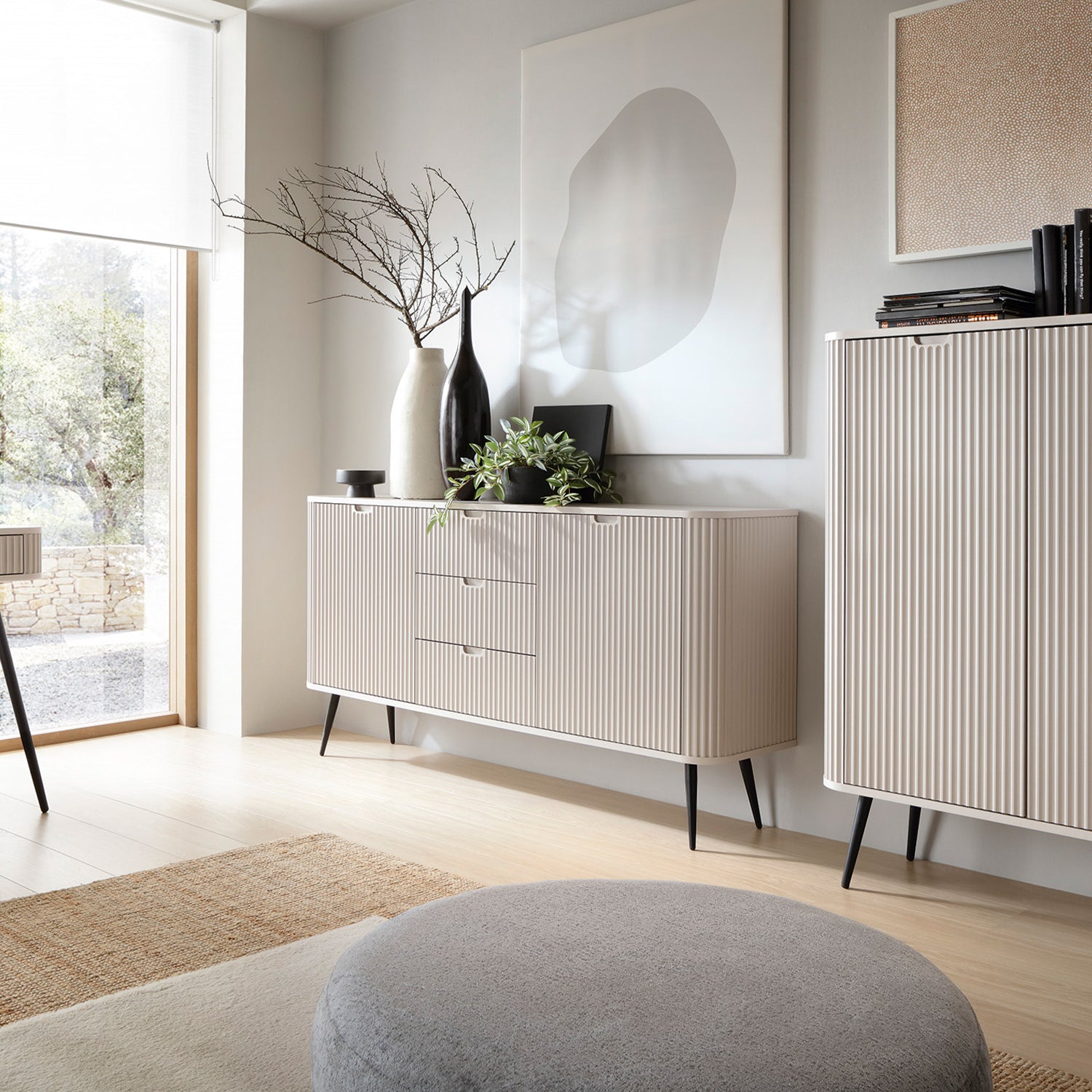 Signe Ribbed Elegant Sideboard - Cashmere / Gold Legs