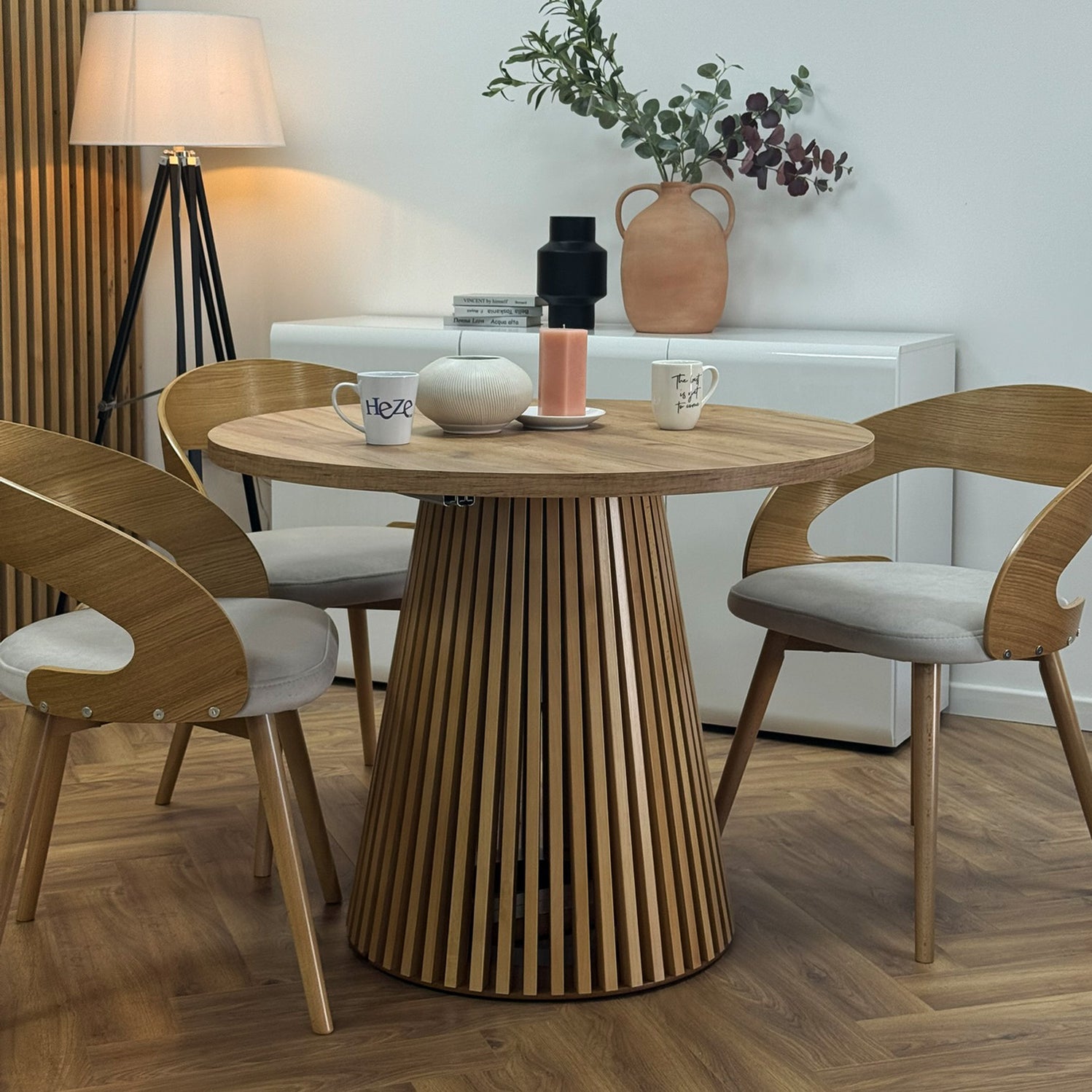 Ruston Round Extendable Table with Slats - Gold Craft Oak