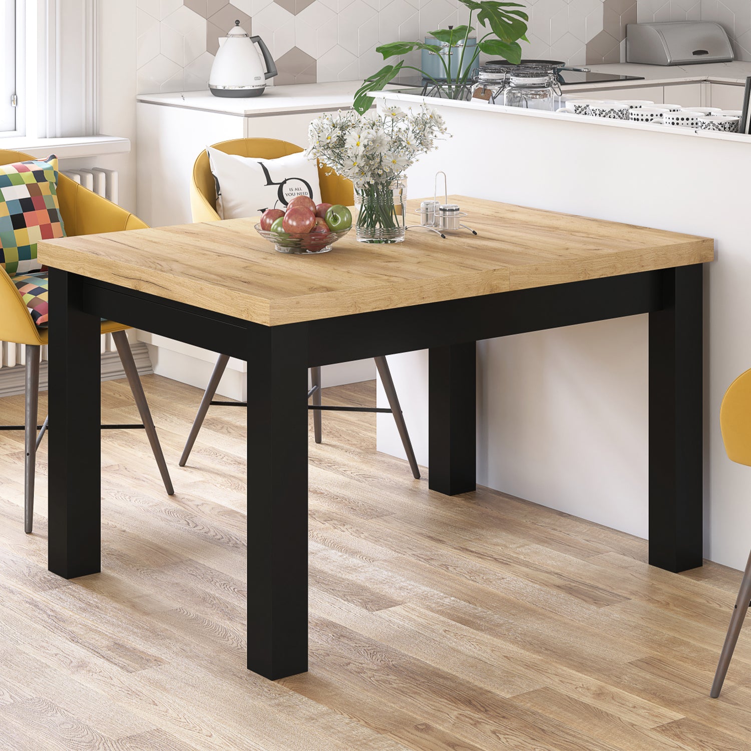 Royal Modern Extendable Dining Table – Gold Craft Oak /Black